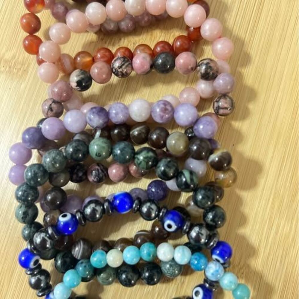 Crystal Bracelet Collection Mineral Bracelets 12 in Total 8mm & 6mm - Picture 3 of 6